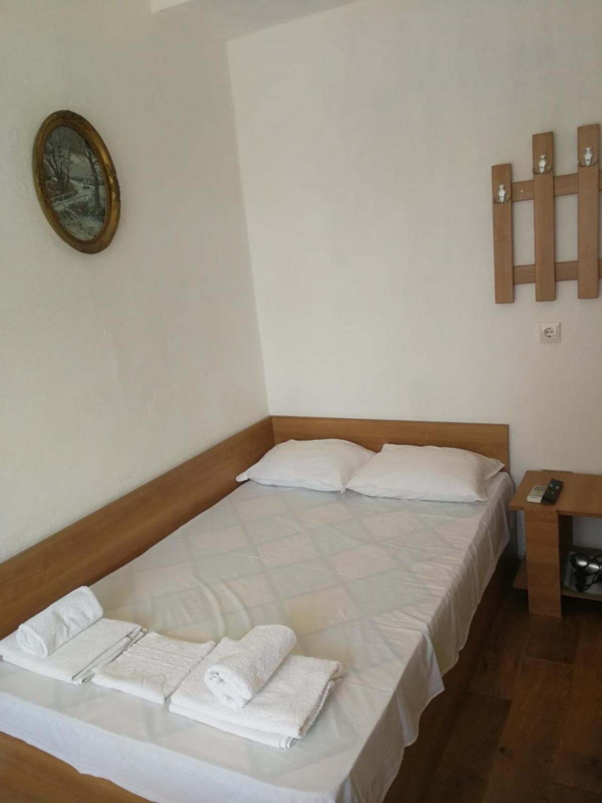 Hris Hotel เชอร์โนโมเรทส์ ห้อง รูปภาพ